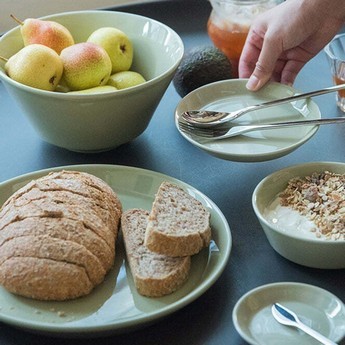 ������� Loveramics Stone 27cm Dinner Plate (Bauhaus Green)