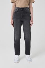 ������ Lee Cooper