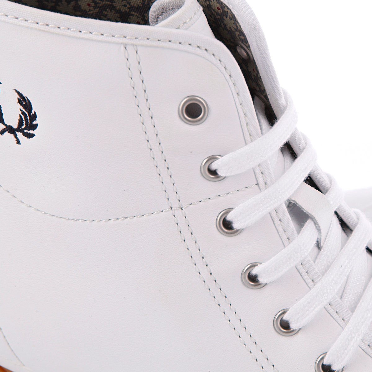 Купить кеды высокие женские Fred Perry Phoenix Mids Leather White в ...