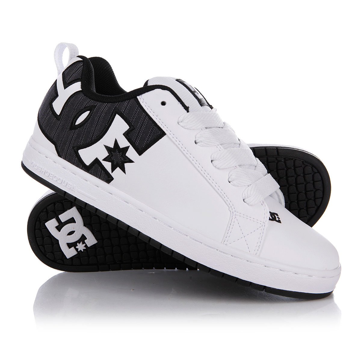 Купить кеды DC Court Graffik Se Shoe White/Black Basic (D0300927-WK3) в  интернет-магазине Proskater.ru