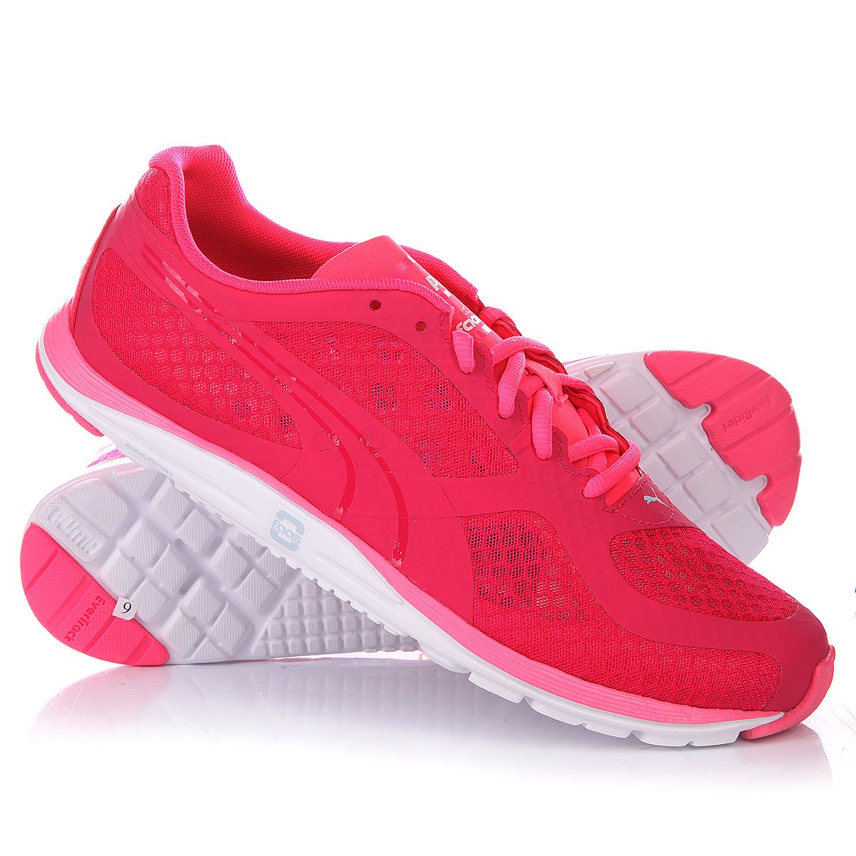 Кроссовки пума женские спортмастер. Пума женские беговые. Кроссовки женские для бега Пума 2021. Кроссовки Puma женские беговые. Беговые кроссовки Пума розовые.