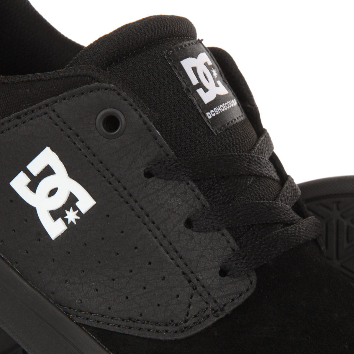 Купить мужские Кеды DC Plaza черный от DC Shoes по выгодной цене за ...
