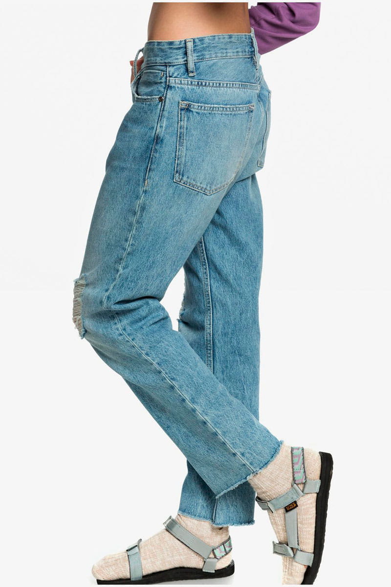 Baggy джинсы. Baggy Fit Jeans женские. Джинсы женские Loose (Baggy) Fit. Джинсы бэгги женские 2023. Baggy Jeans женские 2021.