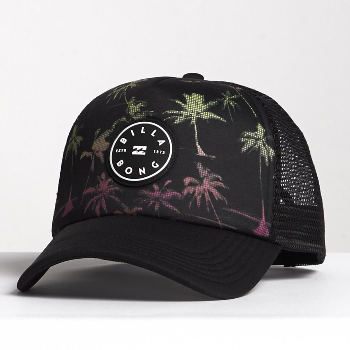 Черные женские бейсболки billabong. Billabong бейсболка scope Trucker. Цветочная кепка Surf Curse.