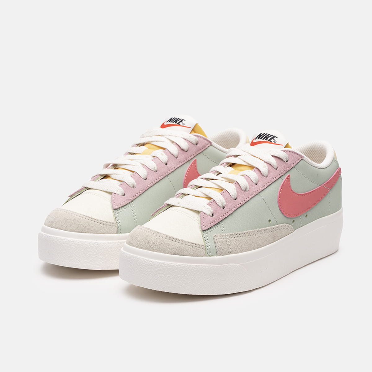 Nike blazer platform. Nike Blazer Low platform. Nike Blazer Low бежевые. Nike Blazer Low женские. Nike Blazer platform женские.