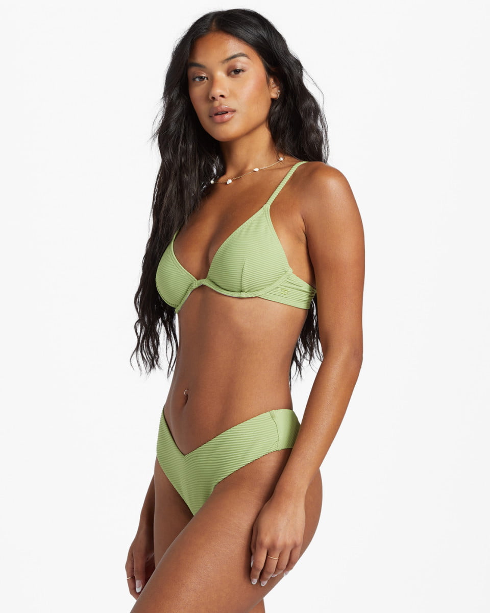   Tanlines Fiji