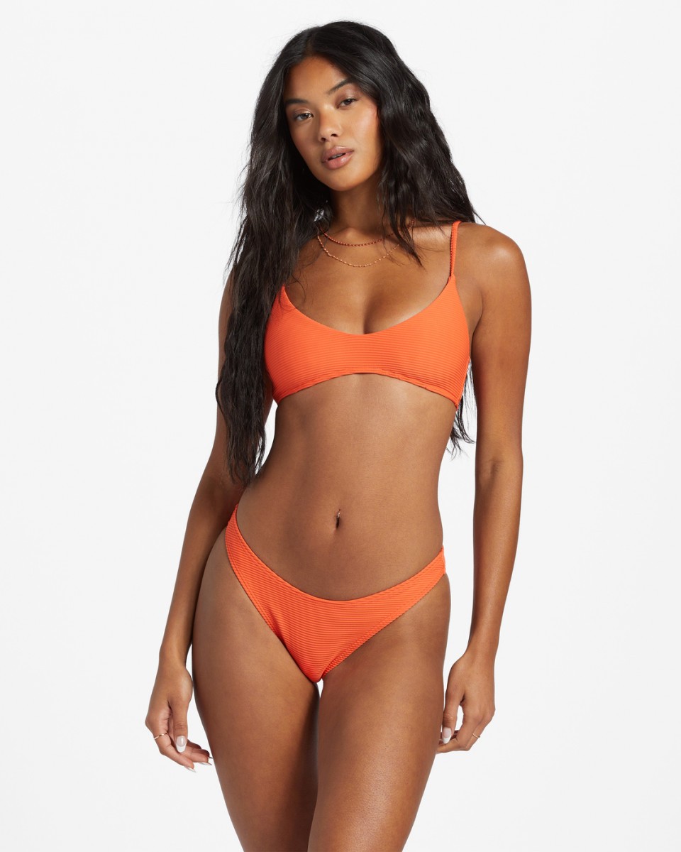    Tanlines