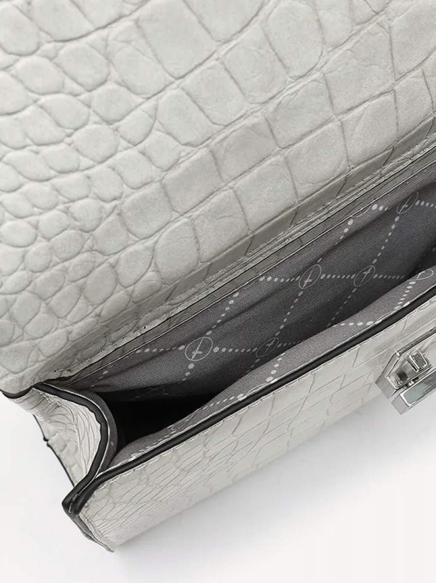 ����� 31142,8