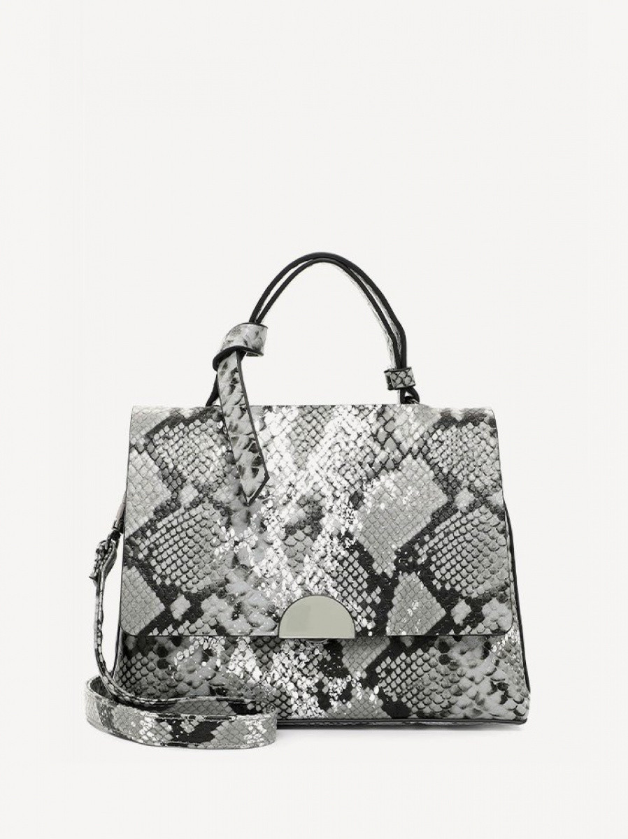 ����� 31201,8