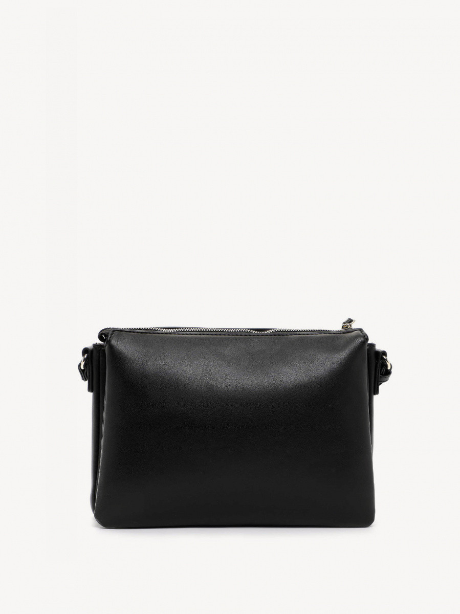 Madlin    M  32652,100