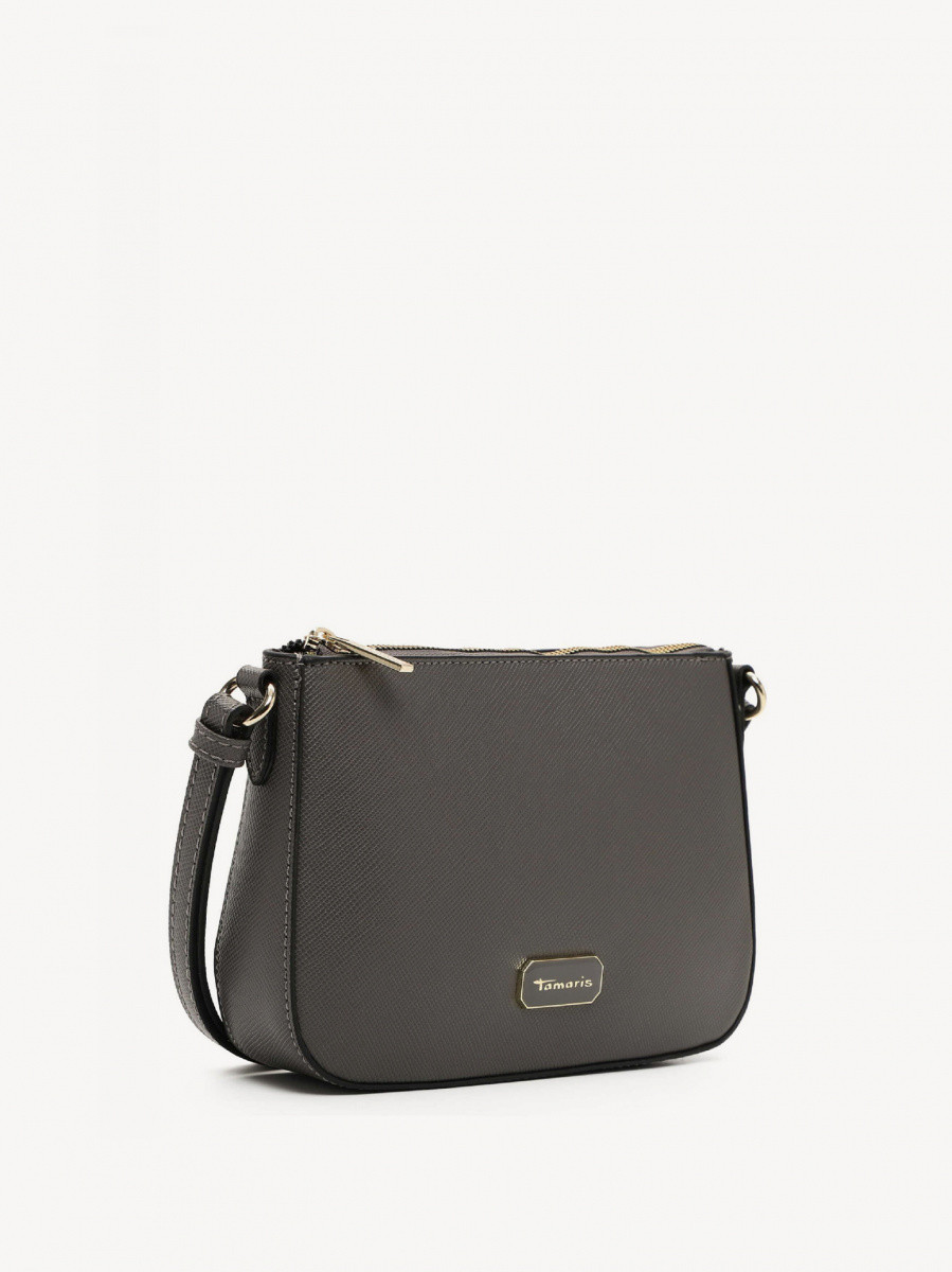 Anja  L   33260,840