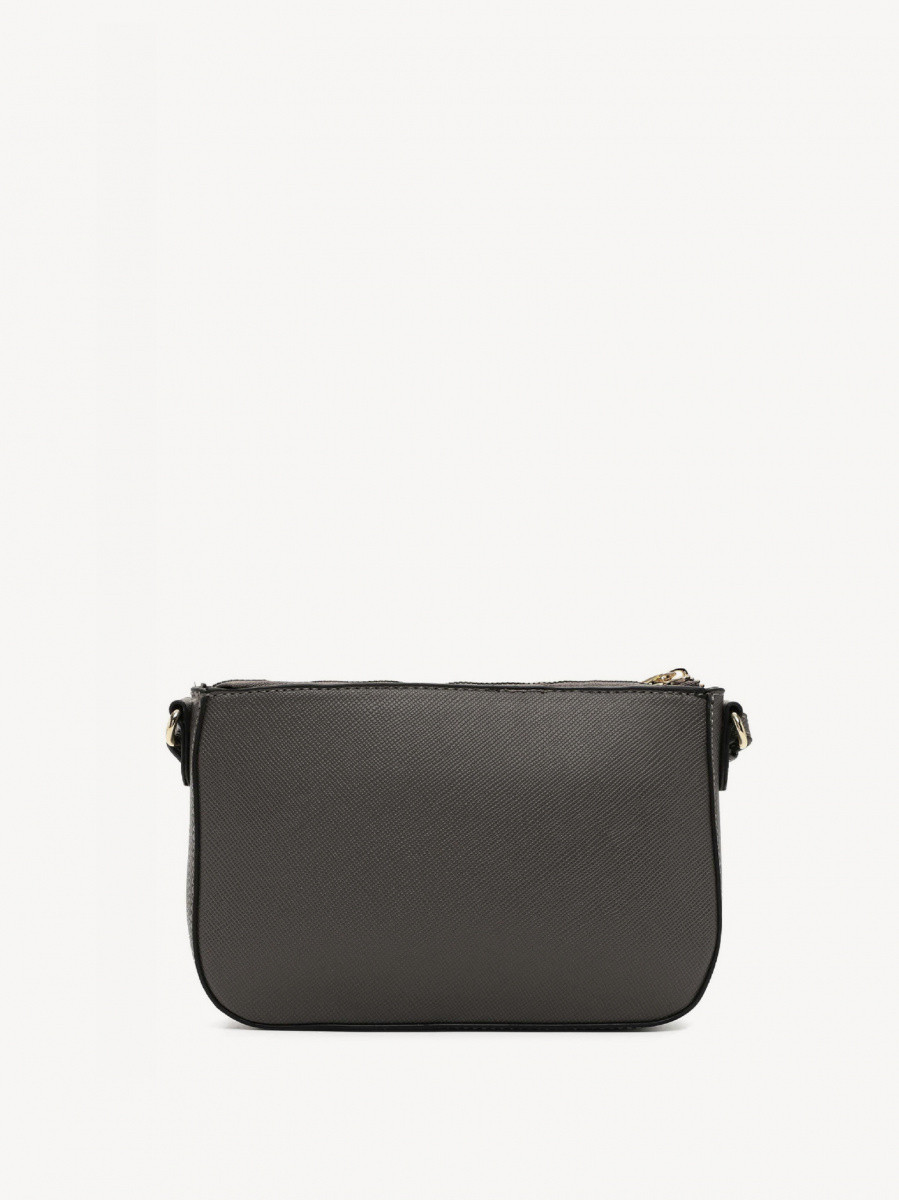 Anja  L   33260,840