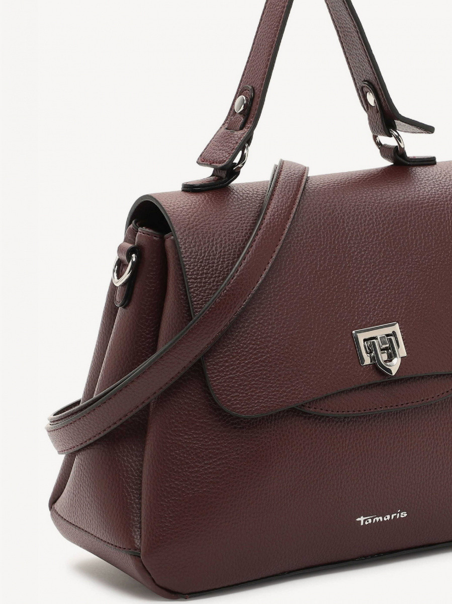 Carolina    M  33272,643