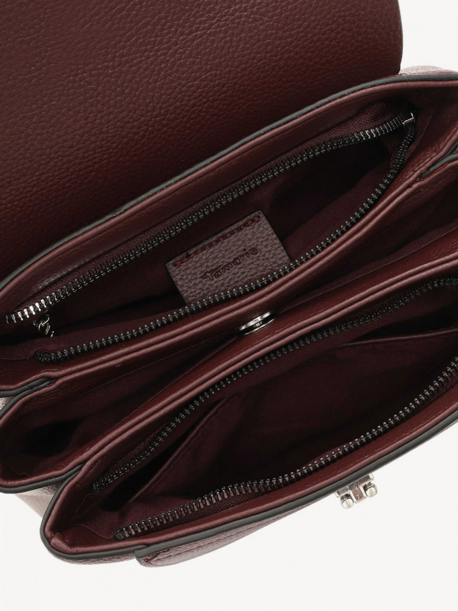 Carolina    M  33272,643