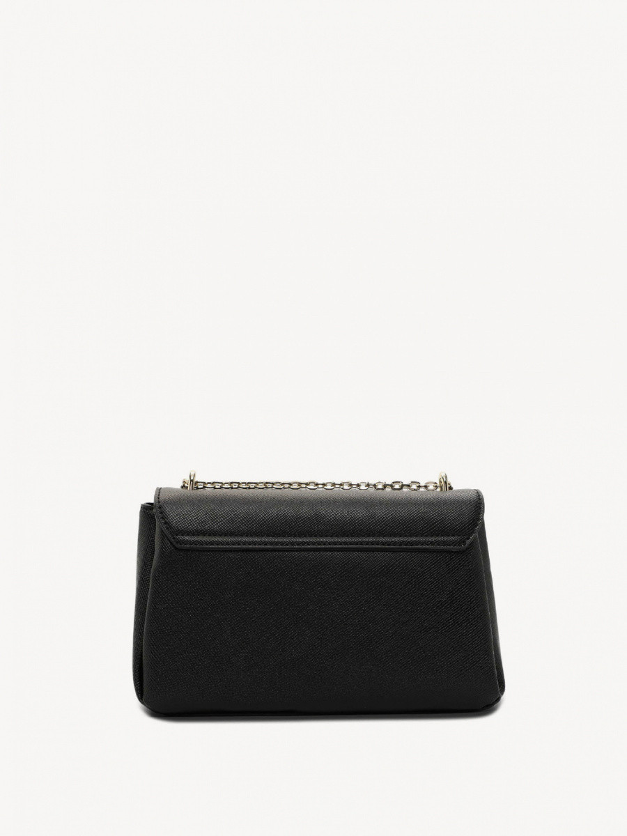 Anja    S   33261,100