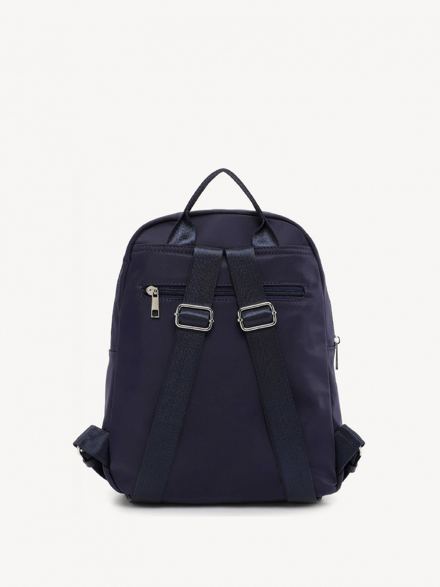 Angela  M  33002,500