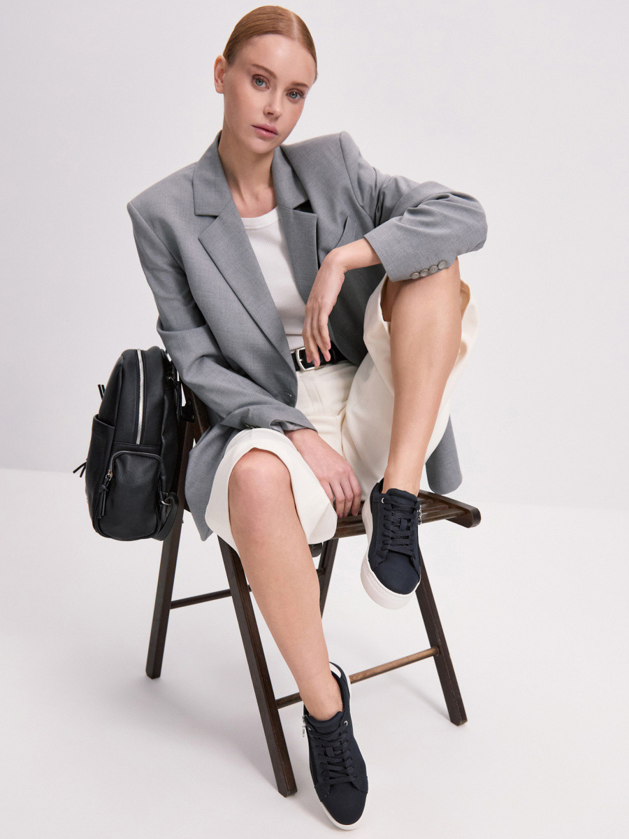 Christina ������ M ������� 33140,100