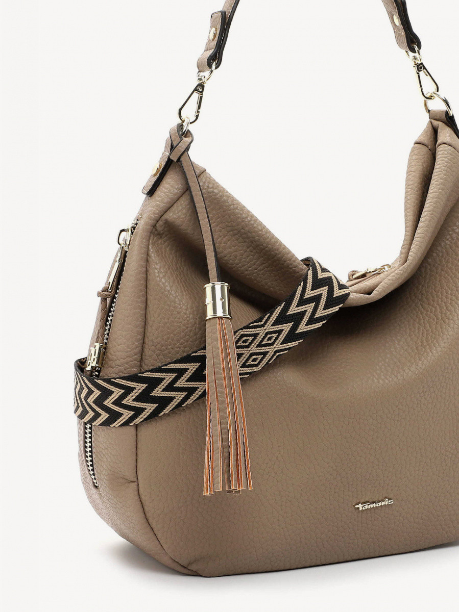 Carissa   L  33185,900