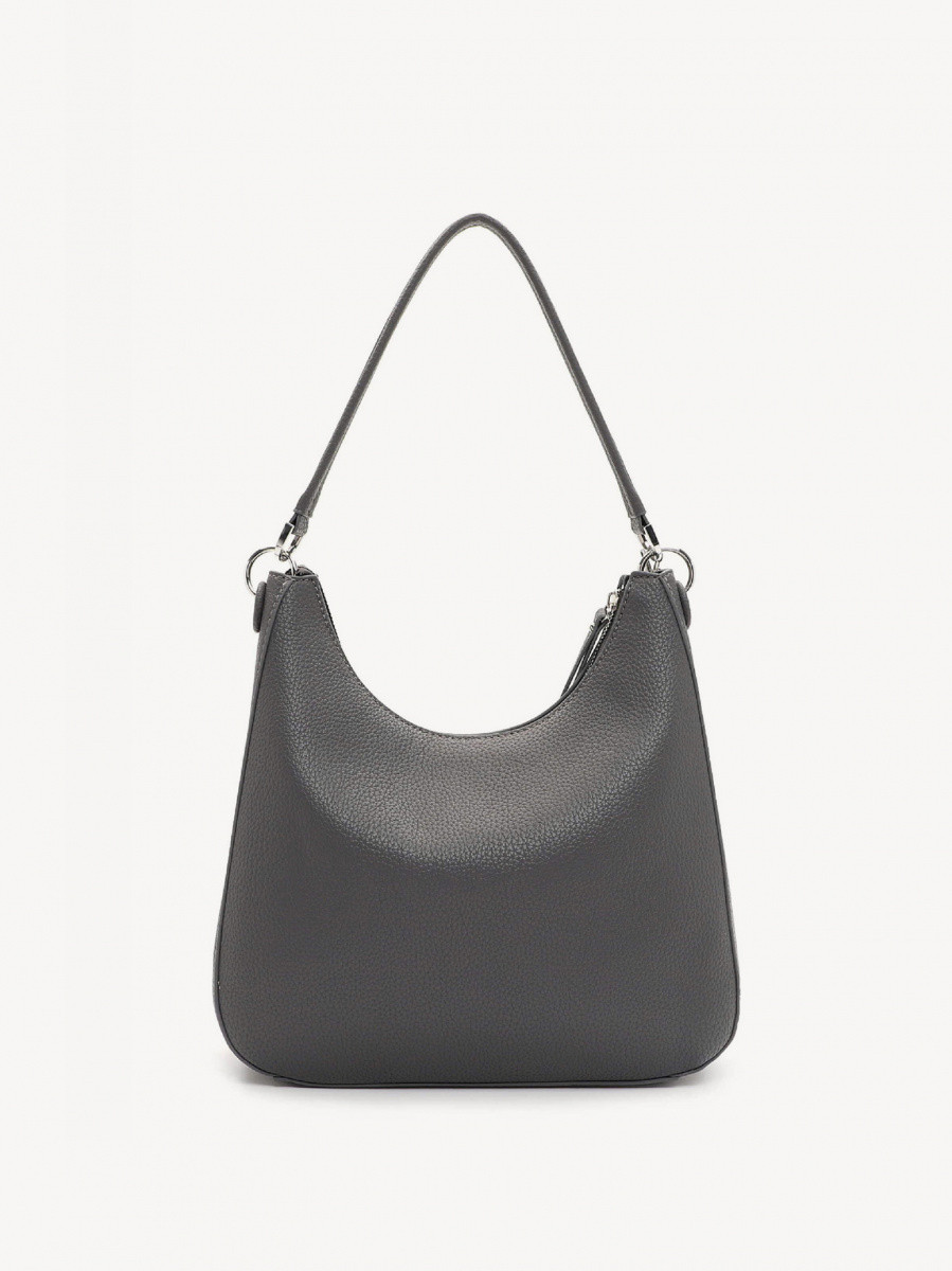 Carmen   M  33233,800