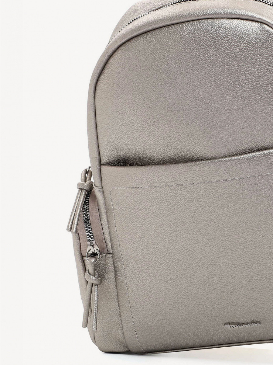 Christina  M  33140,833