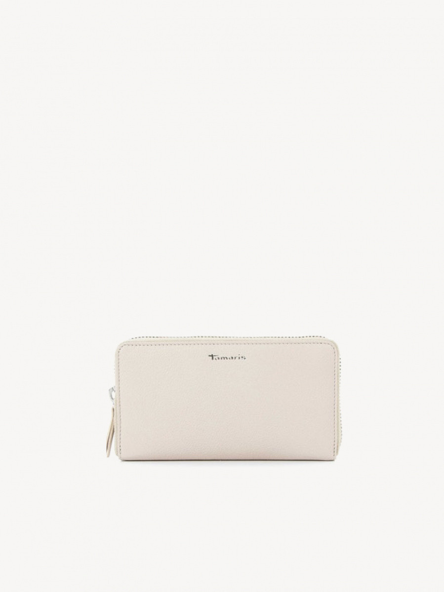 Amanda  L  50011,320