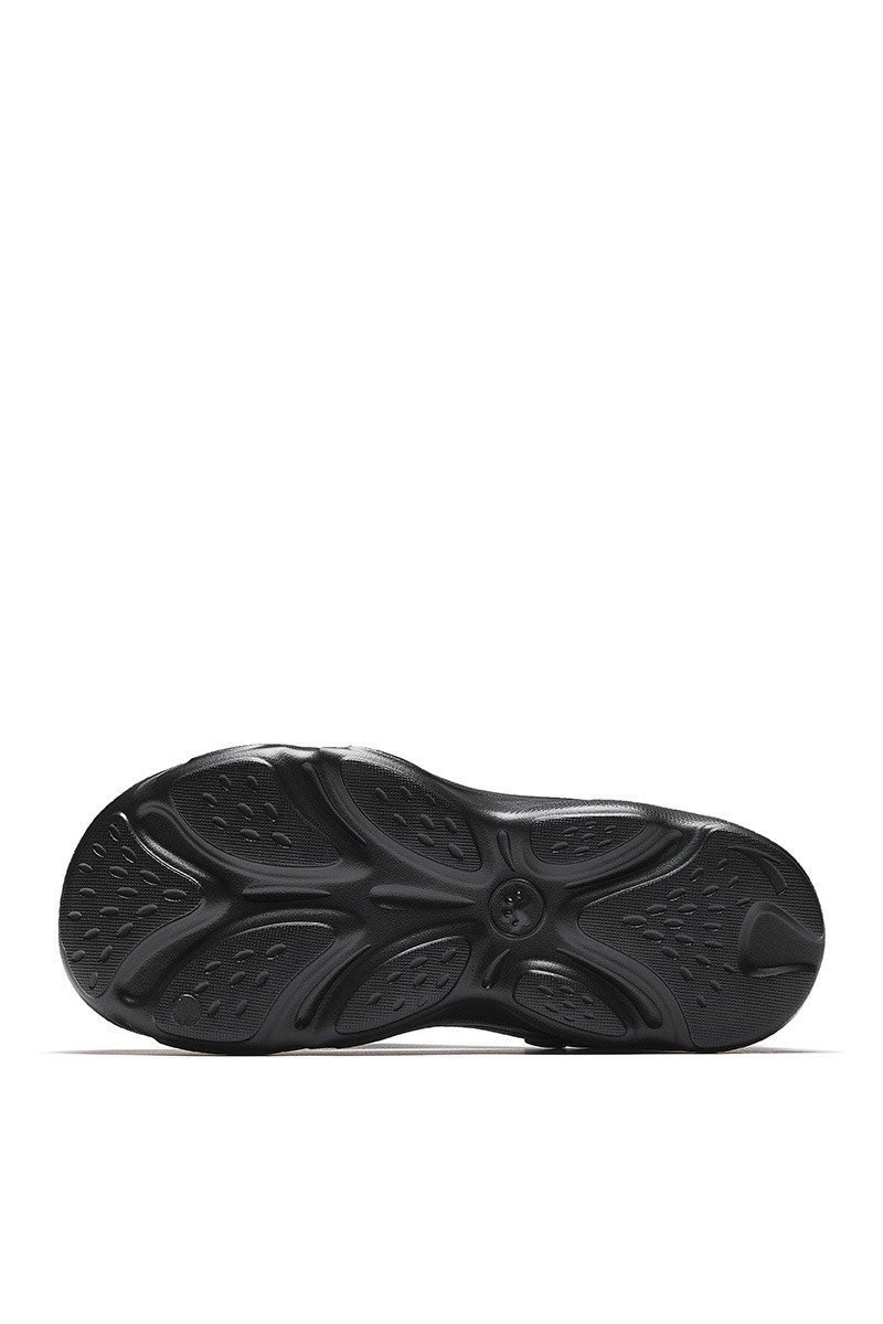 ������ ANTA CLAW CROCS 822528531-1