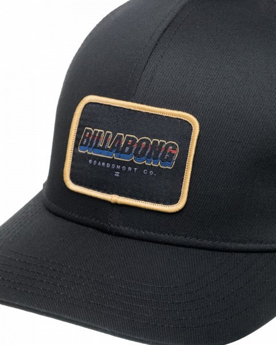   WALLED TRUCKER