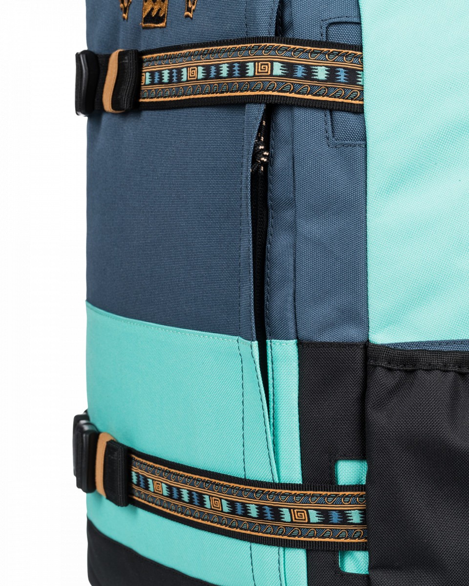 ������ Command Stash 26L