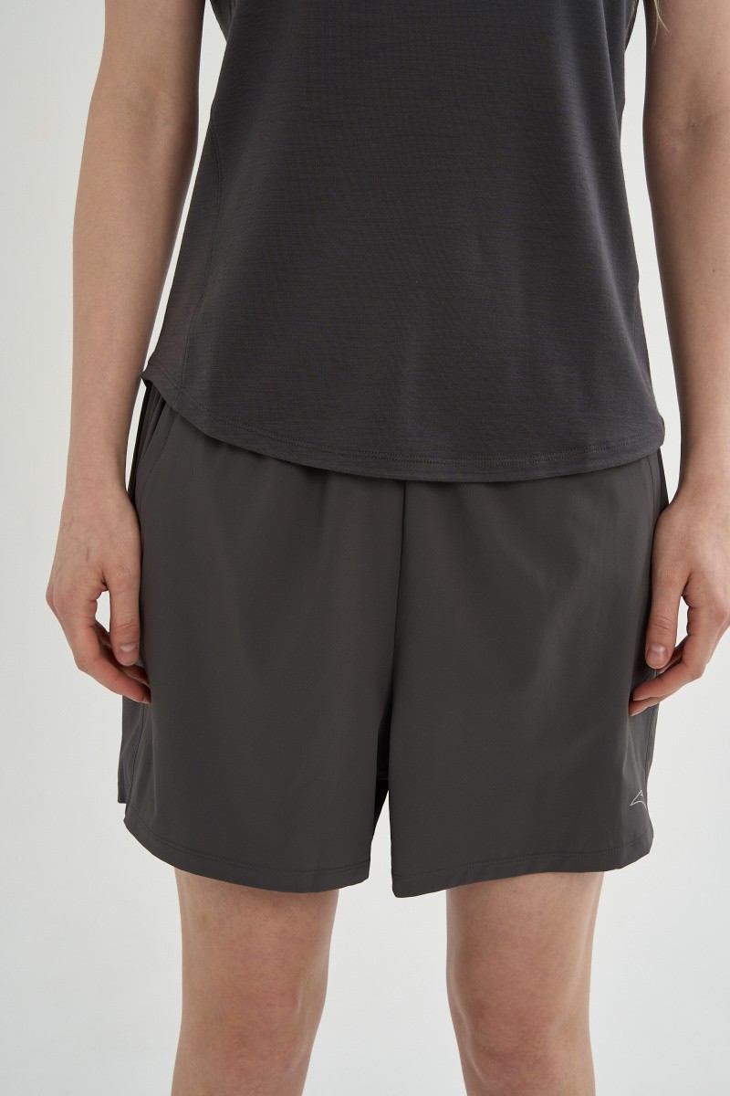 ����� ����������� ANTA ANTA RUNNING Woven Shorts 862625502-1