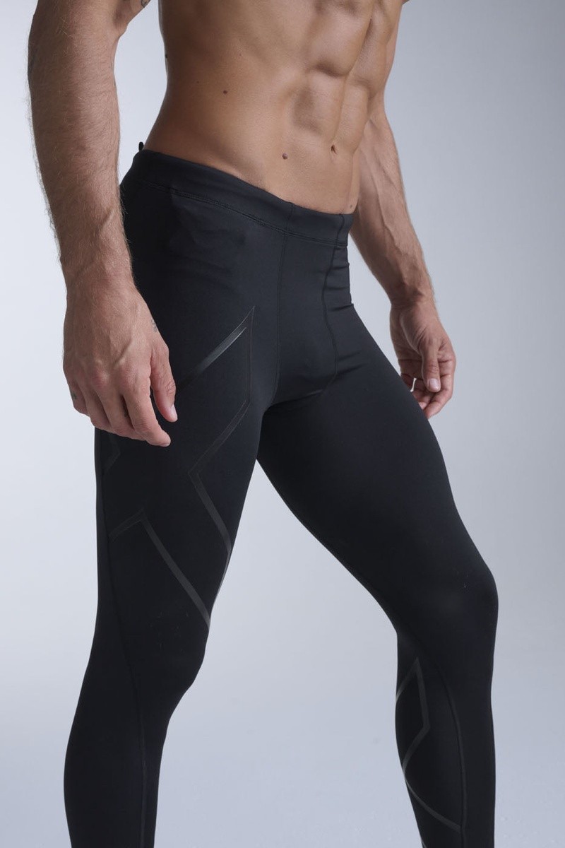 ������� �������������� ����� 2XU Ma3849B Blk Sil � ���� 6