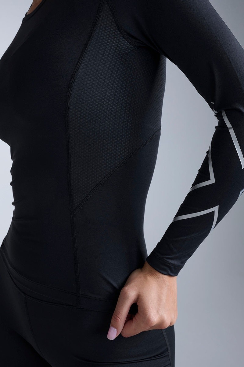 ������� �������������� �������� 2XU Core Compression � ���� 4