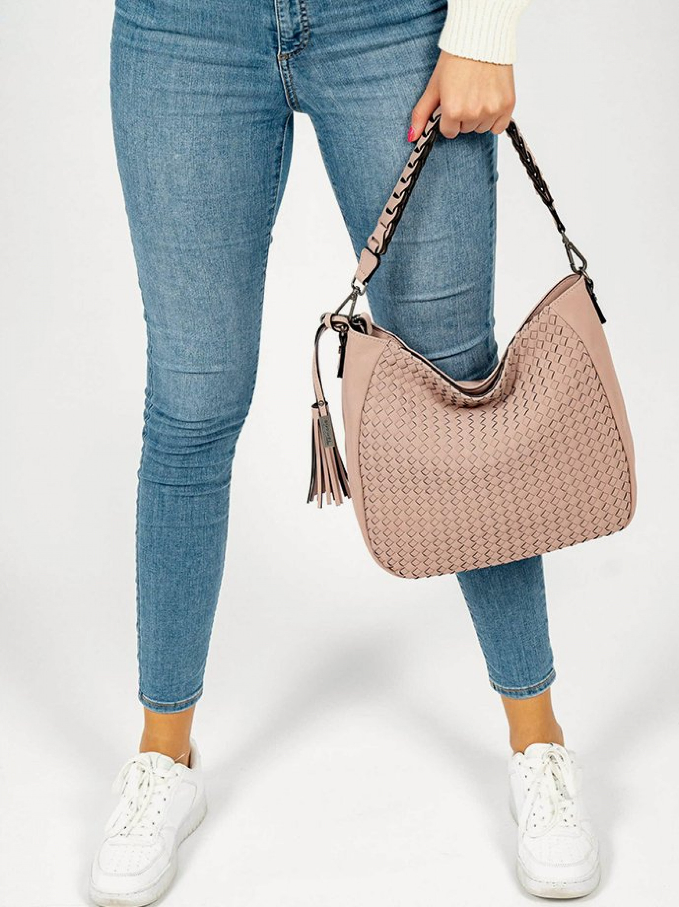 Davina ����� M ������� 31413,651