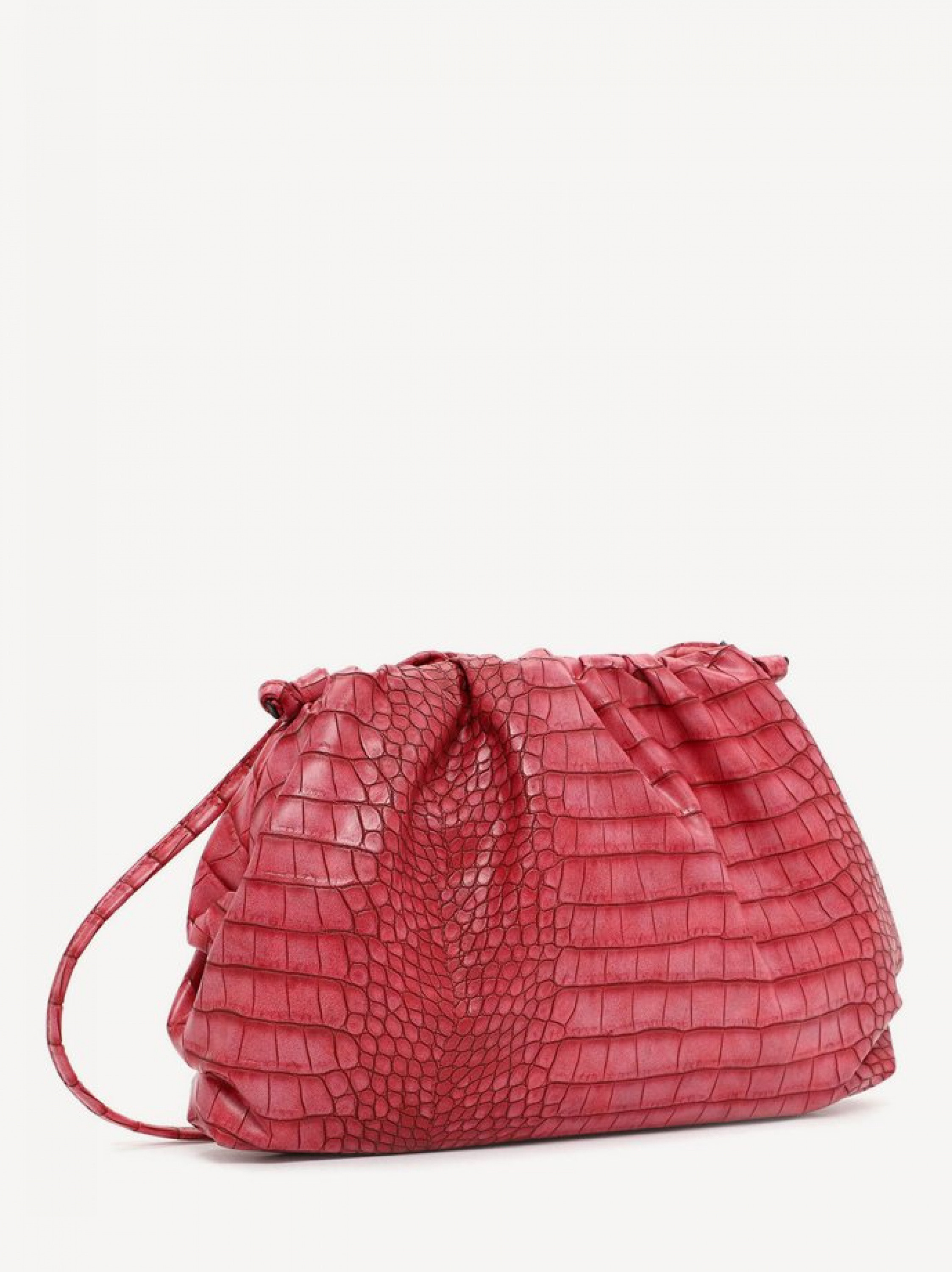 Cynthia      31025,600