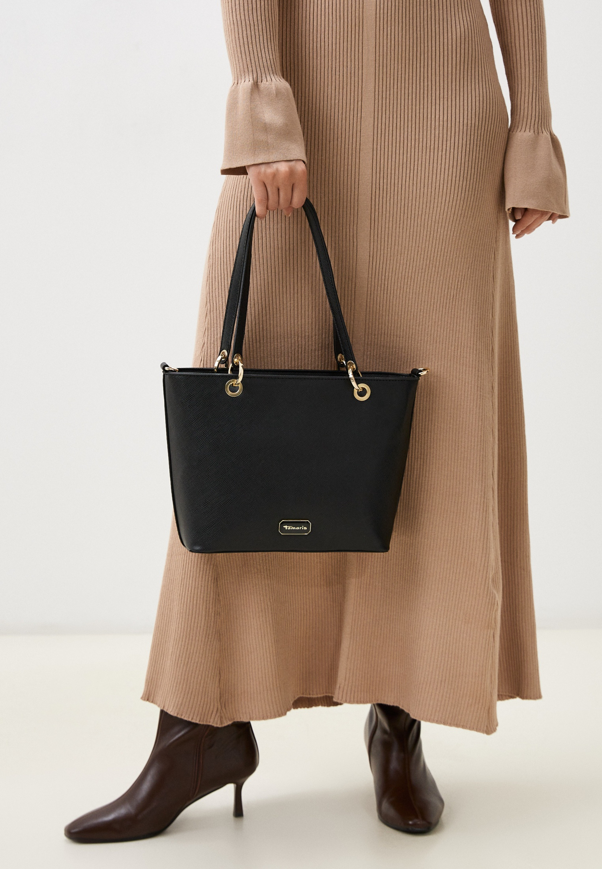 Anja   S  33016,100