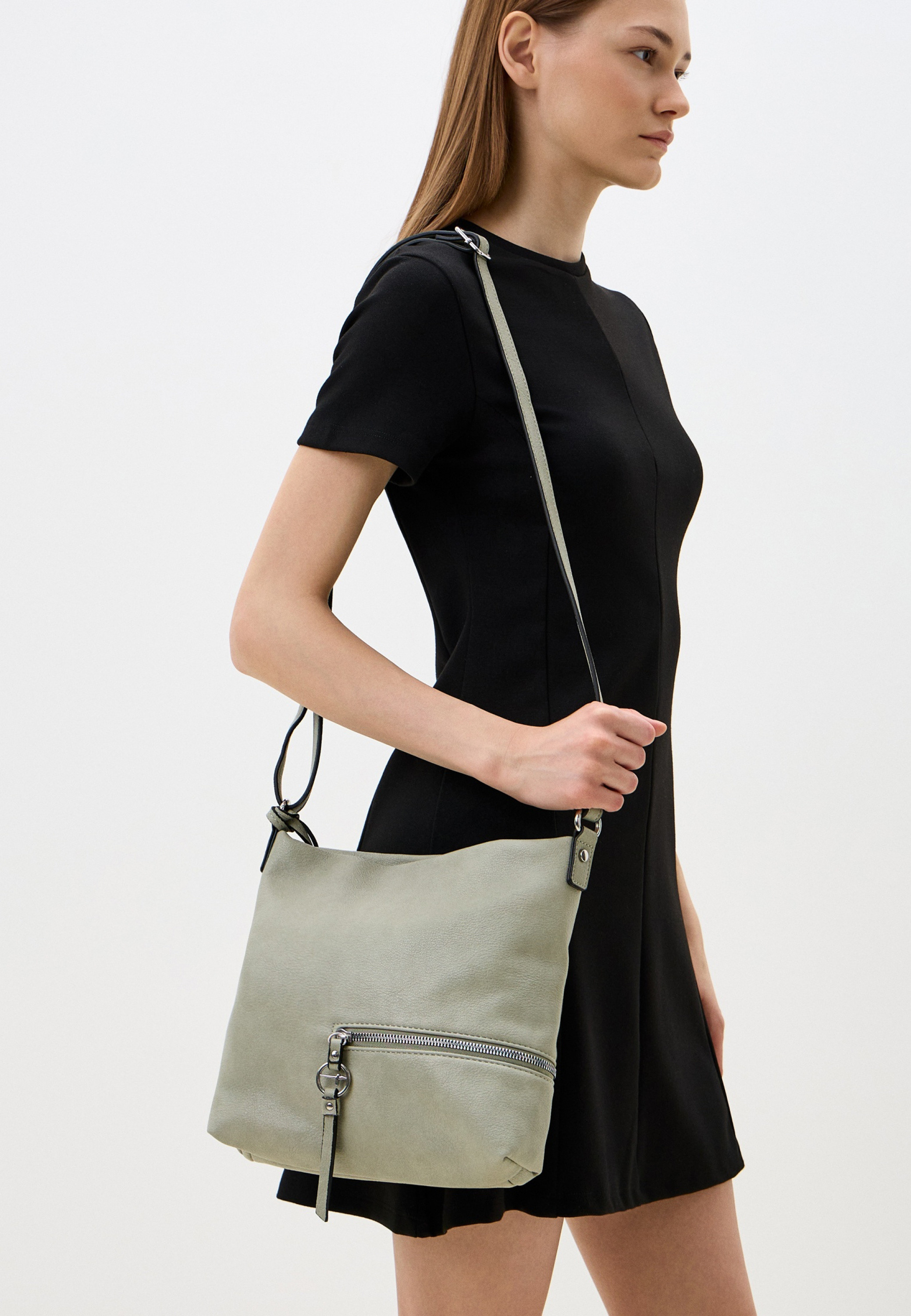 Nele  -  32801,970