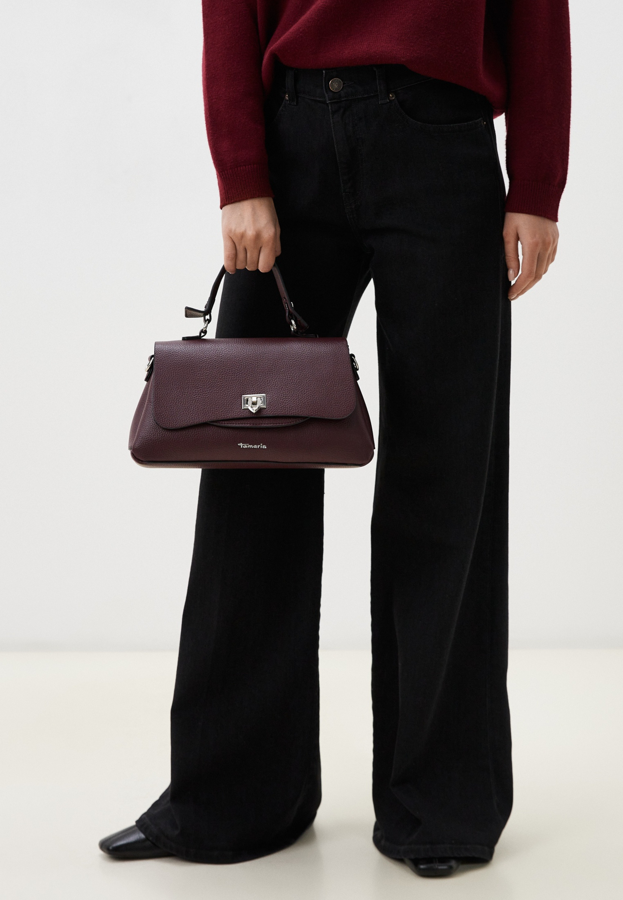 Carolina    M  33271,643