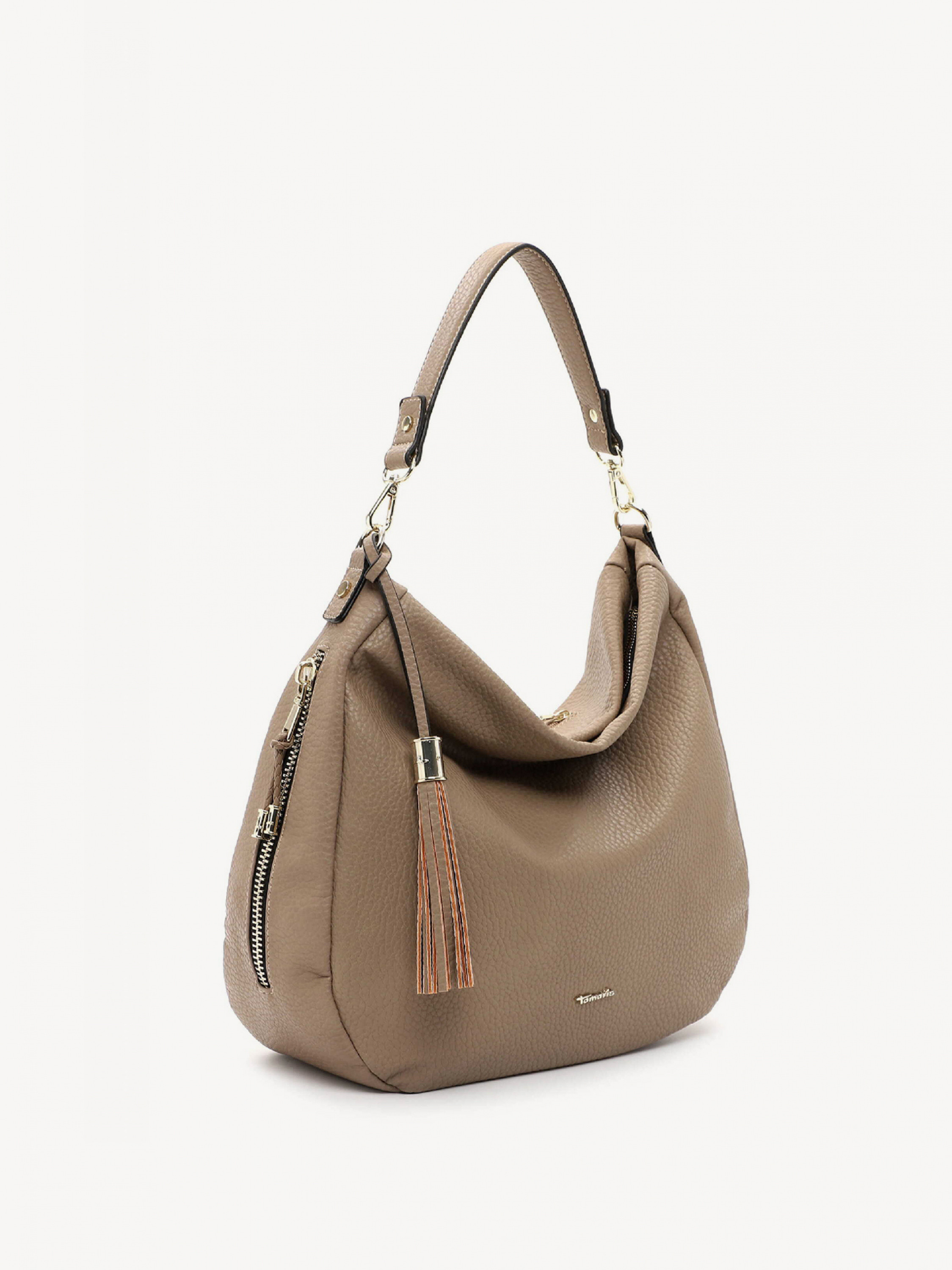 Carissa   L  33185,900