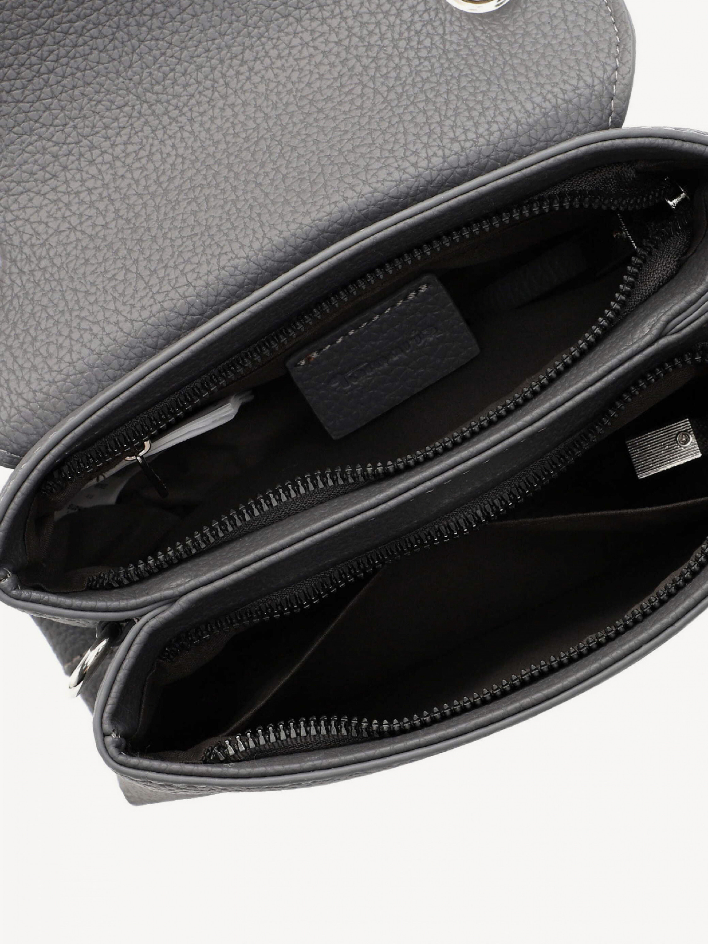 Carmen    S  33230,800
