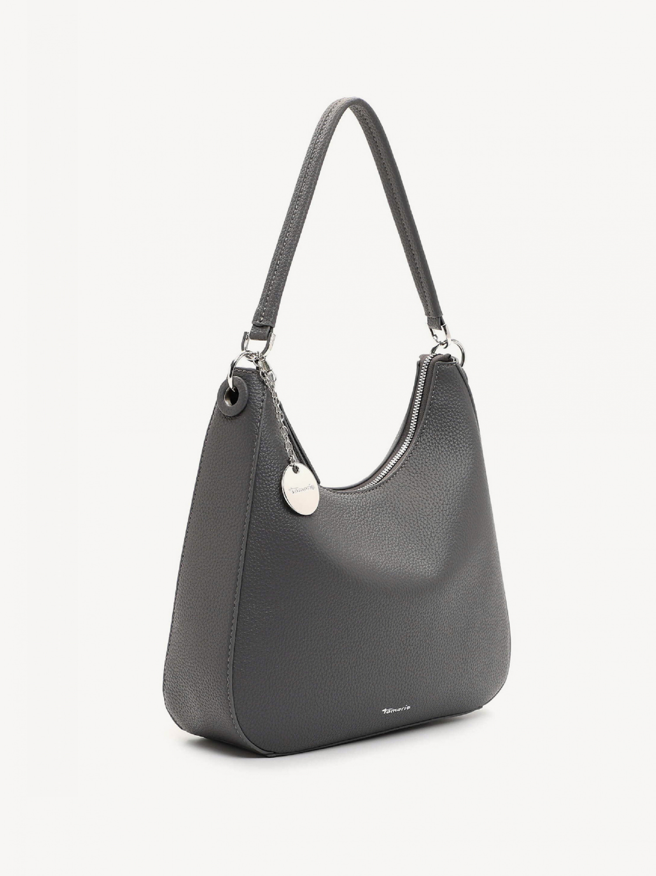 Carmen   M  33233,800