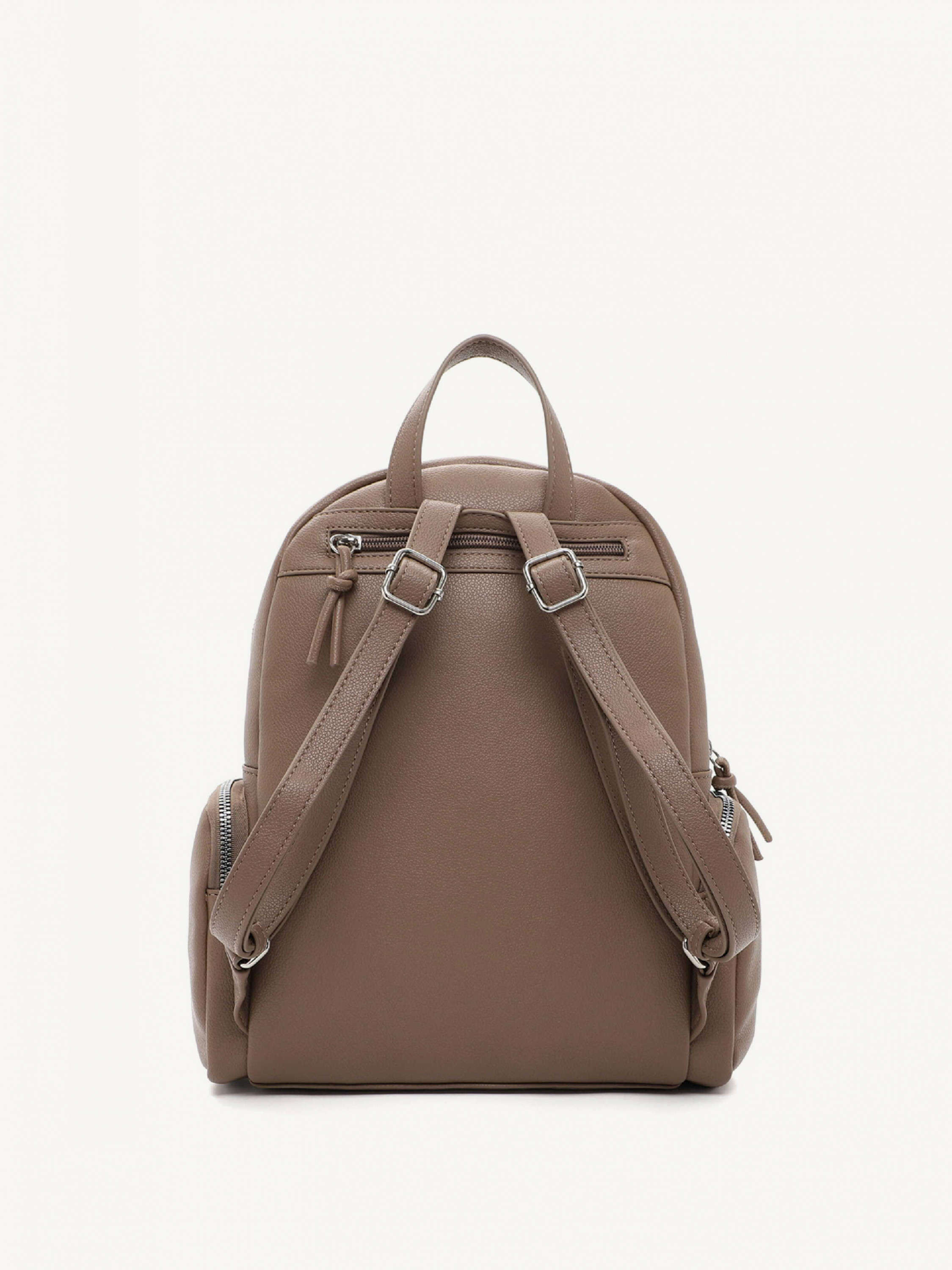 Christina  M  33140,900
