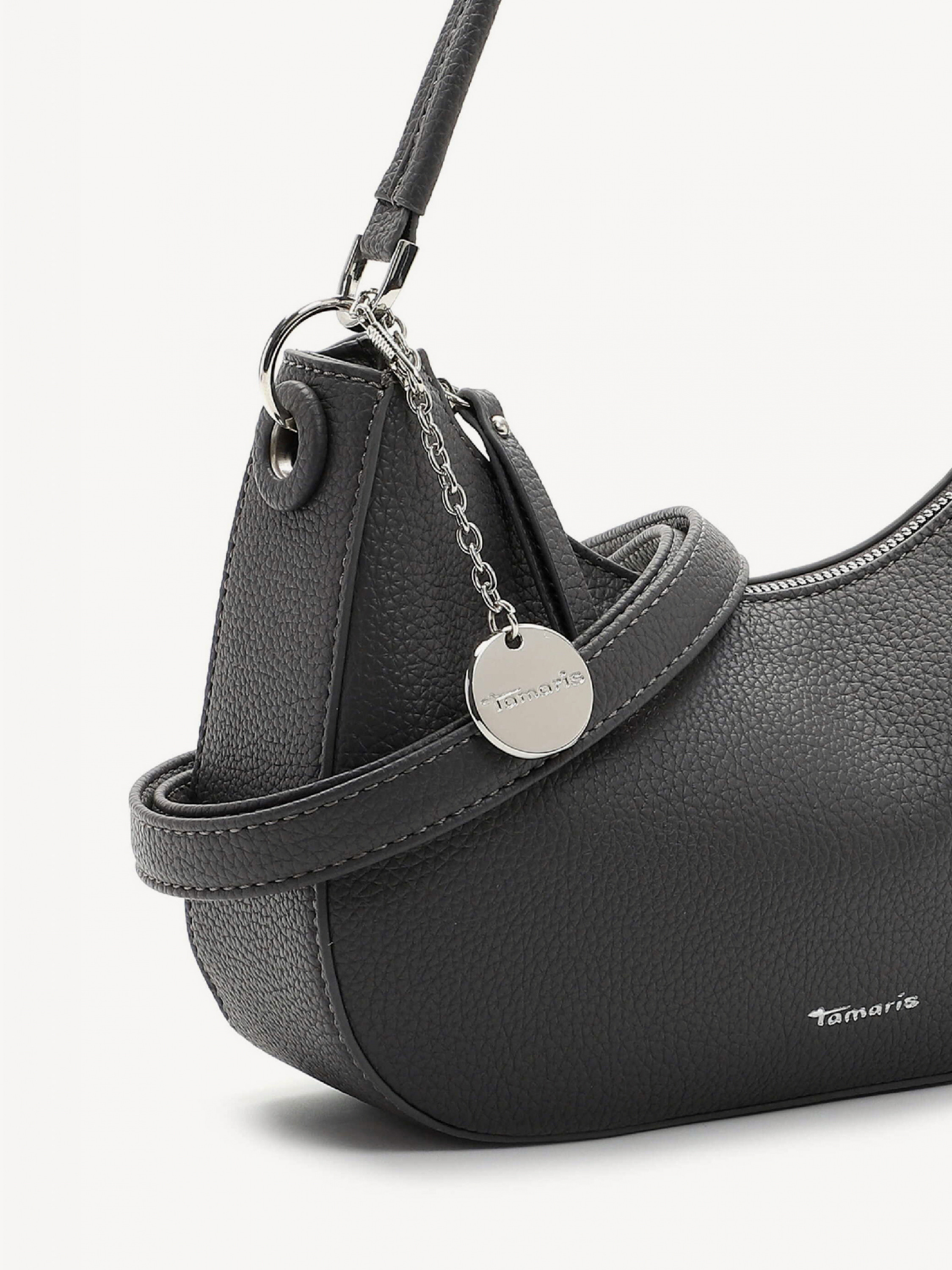 Carmen   S  33232,800
