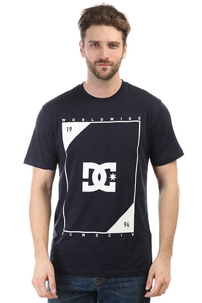 Футболки женские dc shoes. DC Shoes одежда мужская. Футболка DC Shoes белая с бульдогом. Лонгслив DC Shoes синий с белым. Лонгслив DC Shoes 3/4.