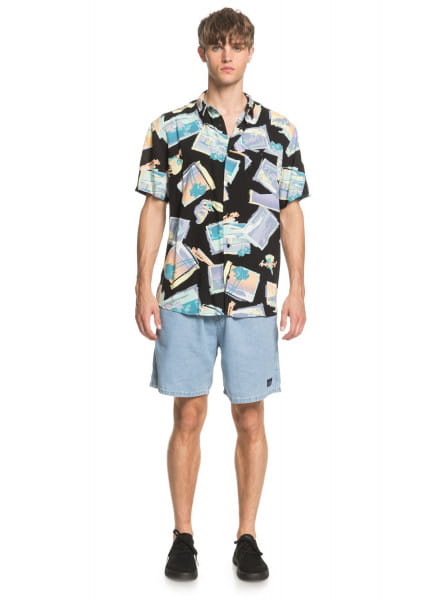 .///         Quiksilver Vacancy