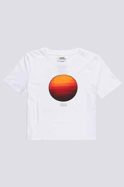 .//  /   Element Nat Geo Crop White