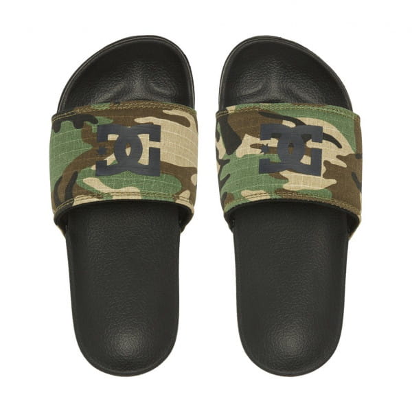 .//  /   Dc Black Camo