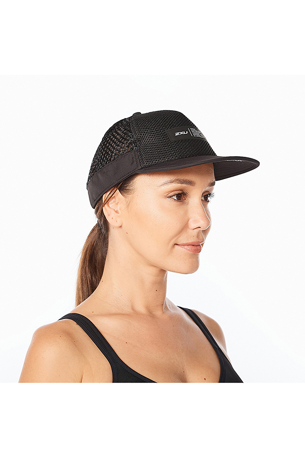  2XU Light Speed Trucker