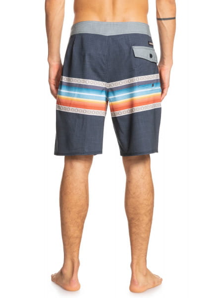 .///   Quiksilver Surfsilk Sun Faded 19" Tarmac