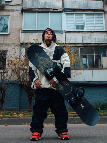///   DC SHOES Pbj X Denis Bonus Leontev