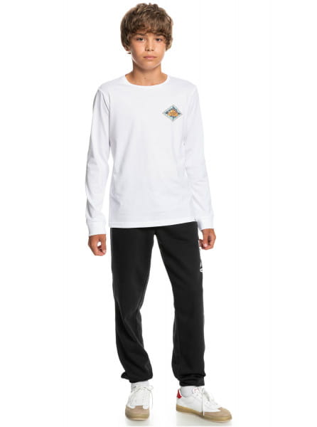 .//  /     Quiksilver Essentials
