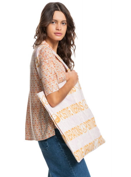 .//  /-  Quiksilver- The Classic Antique White Jacqua